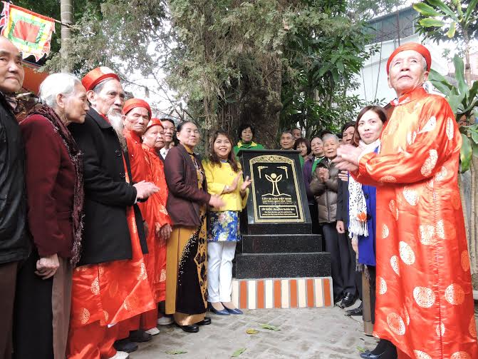 Công[-]nhận[-]Cây[-]Di[-]sản[-]Việt[-]Nam[-]cho[-]Cây[-]Đa[-]và[-]cây[-]Muỗm[-]tại[-]Đền[-]-[-]Đình[-]Liễu[-]Giai